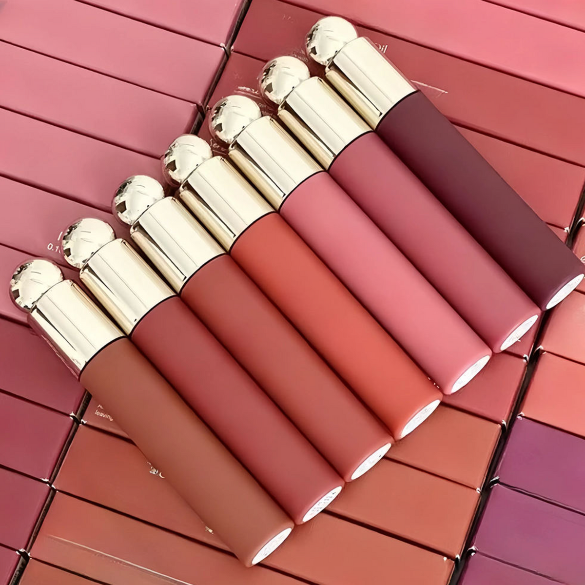 Moisturizing Lip Plumper Lipstick