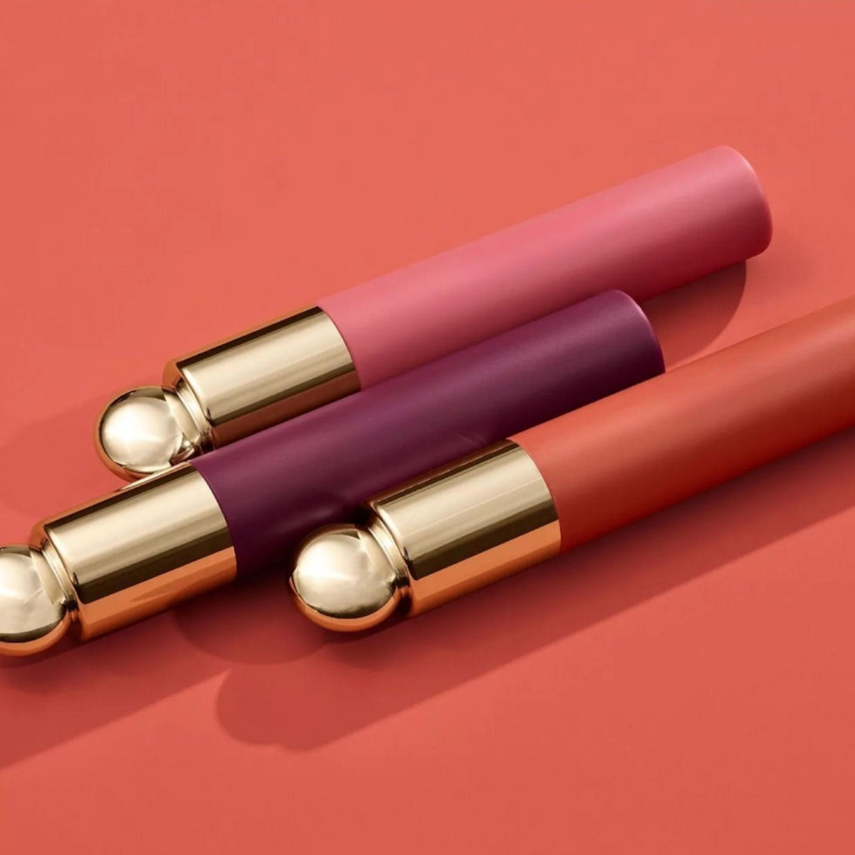 Moisturizing Lip Plumper Lipstick